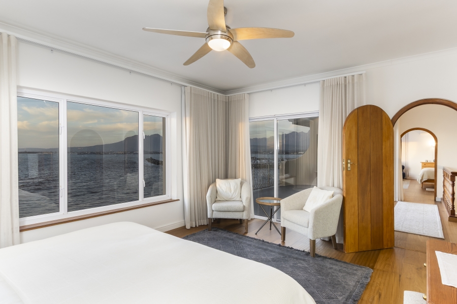 6 Bedroom Property for Sale in Gordons Bay Village Western Cape